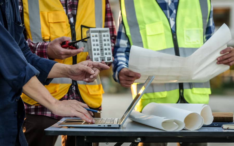 How to Use a CRM to Track and Follow Up on Construction Bids