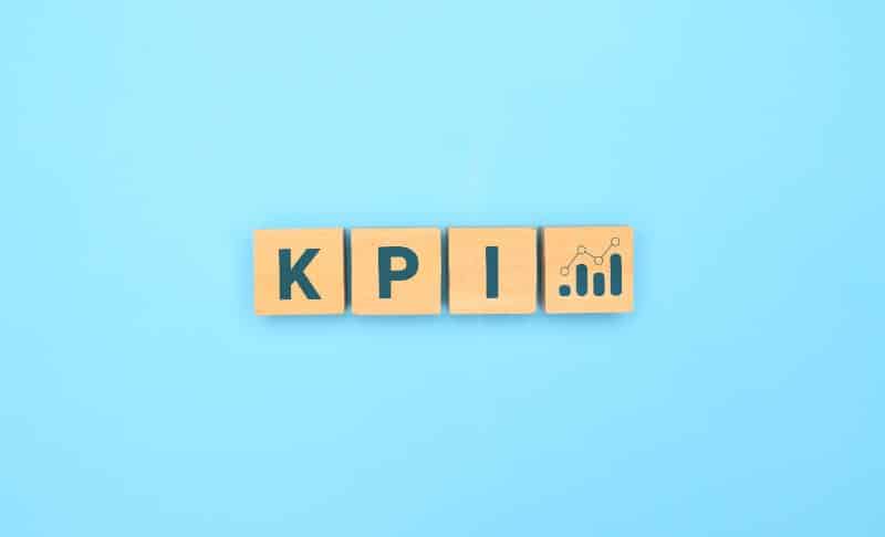 Top Sales KPIs Per Industry (Including Calculations)